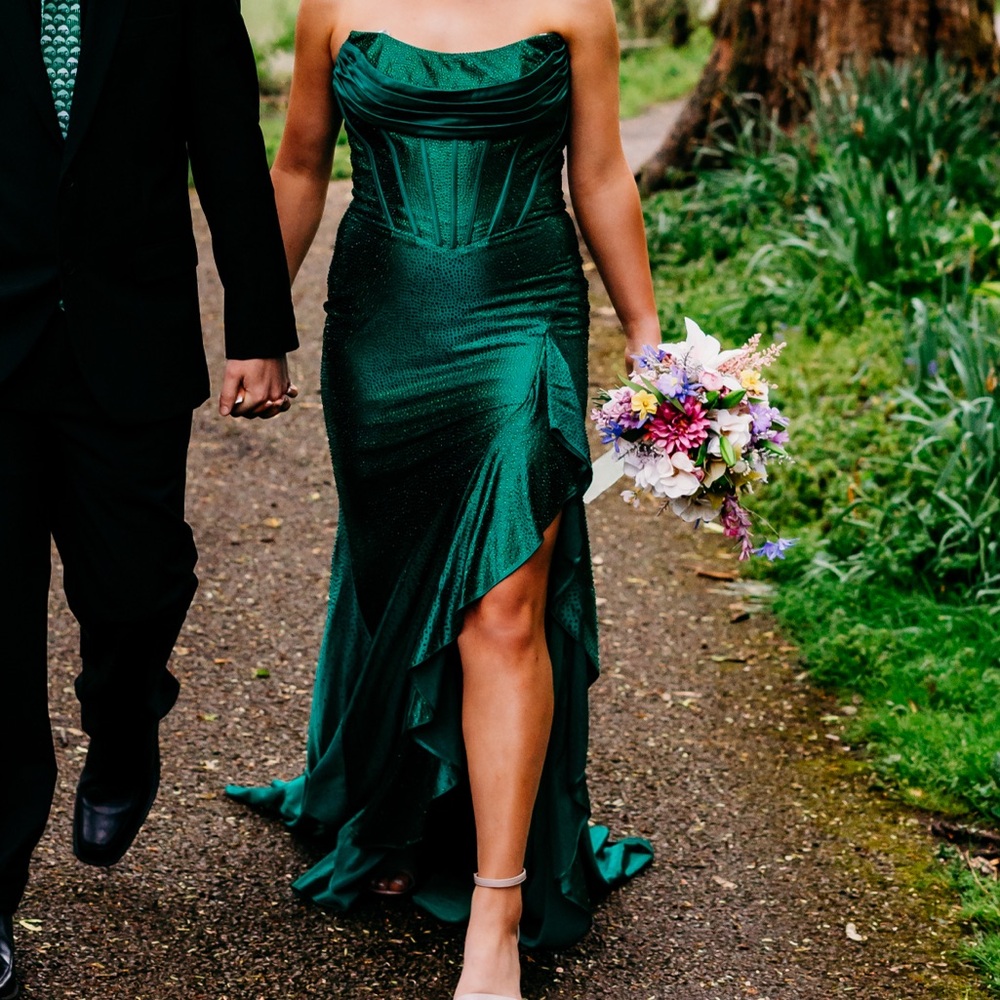Sherri Hill Emerald Strapless Prom Gown
